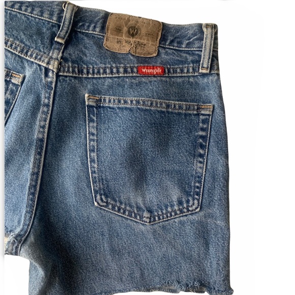 Vtg WRANGLER Hi-Rise Denim Shorts - Picture 5 of 6